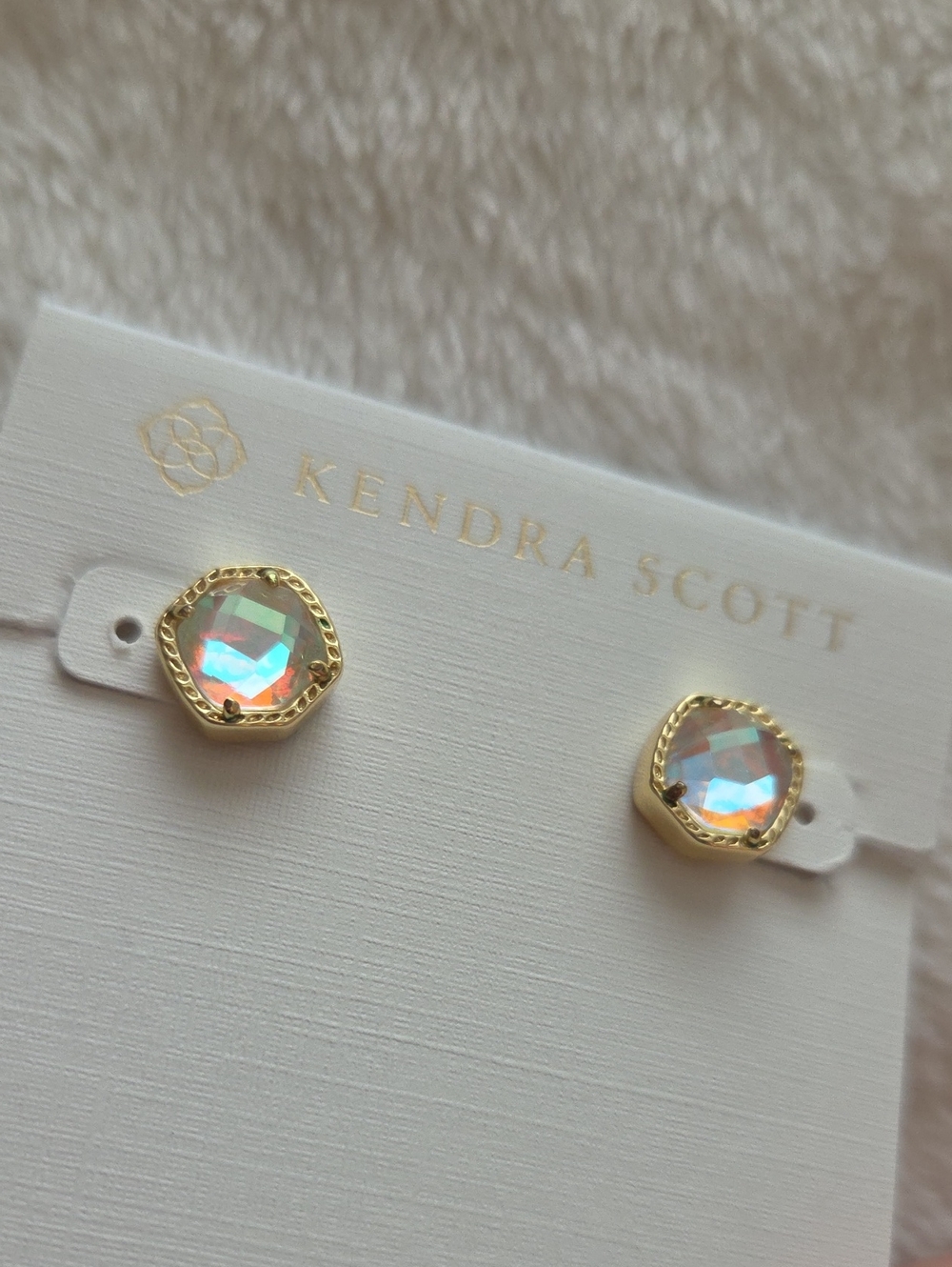 Kendra Scott Davis Gold Stud Earrings In Dichroic Glass - Picture 3 of 10